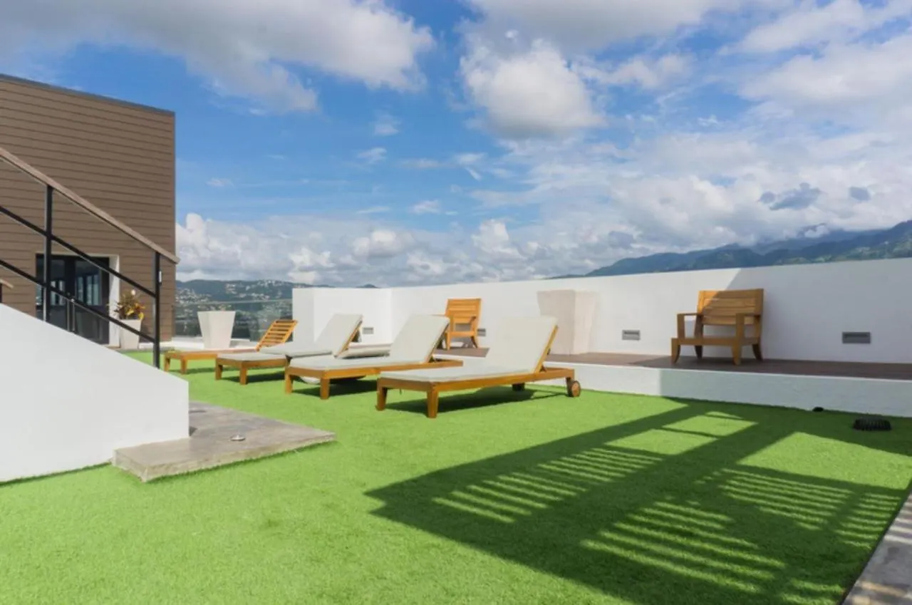 Via Apartments @ New 金斯敦