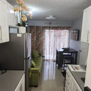 Comfy And Cozy Apartment