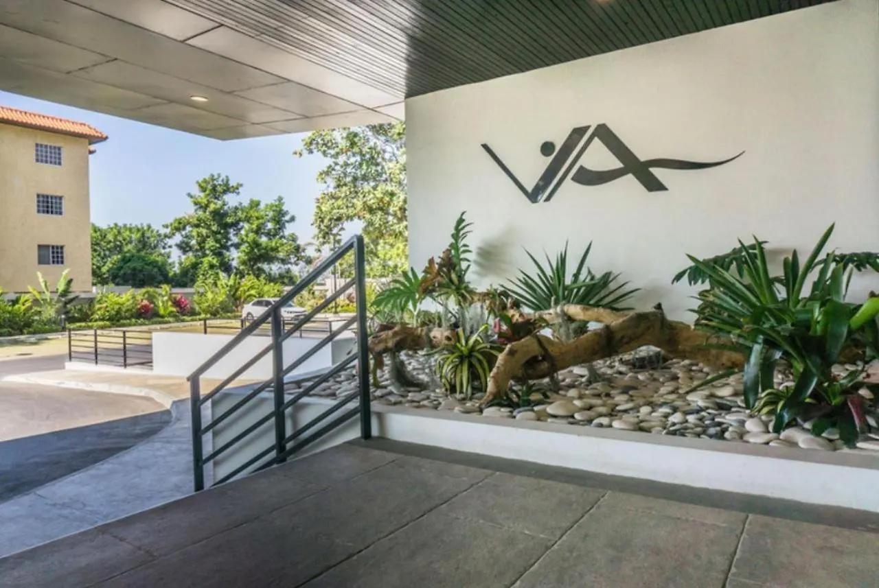 Via Apartments @ New Kingston Giamaica